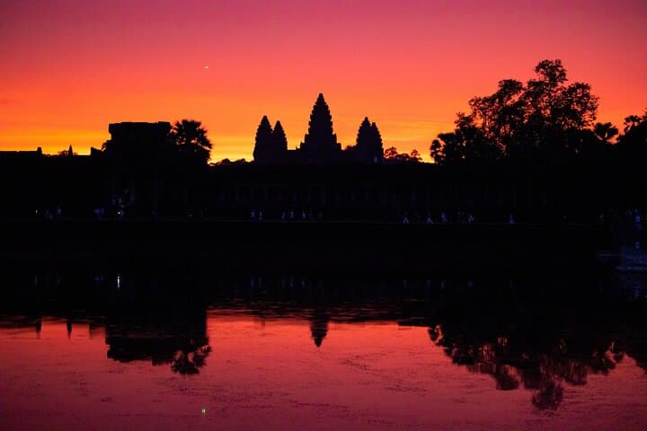 Sunrise at Angkor Wat: Private Siem Reap Temple Tour & Angkor Park Highlights photo 3