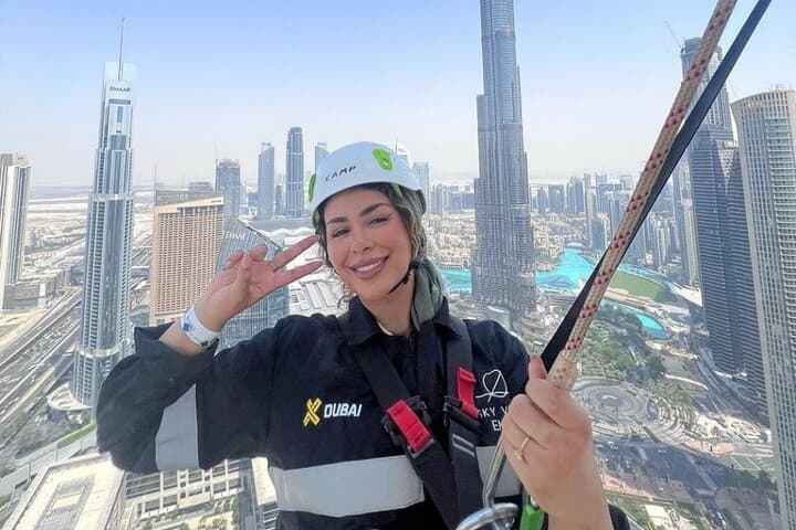 Dubai Sky Edge Walk — 219m Edge Walk at Sky Views photo 5