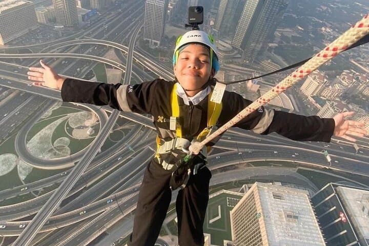 Dubai Sky Edge Walk — 219m Edge Walk at Sky Views photo 6