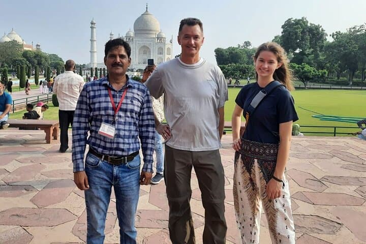 Same-Day Taj Mahal & Agra Fort Tour from Delhi with 5-Star Lunch photo 6