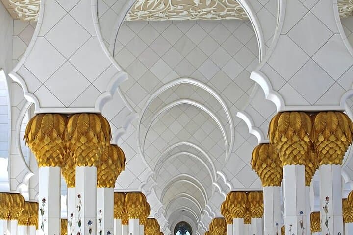 Abu Dhabi Day Trip: Sheikh Zayed Grand Mosque & Emirates Palace Lunch from Dubai photo 4