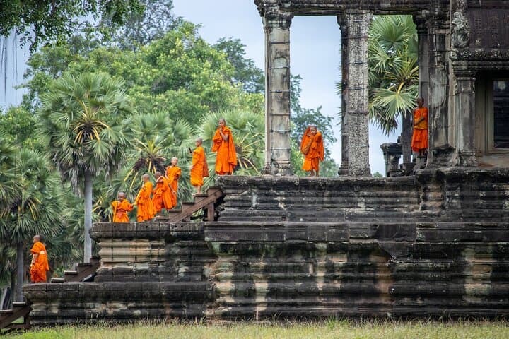 Private Angkor Wat Tour: Full-Day Angkor Park Highlights with Local Guide photo 5