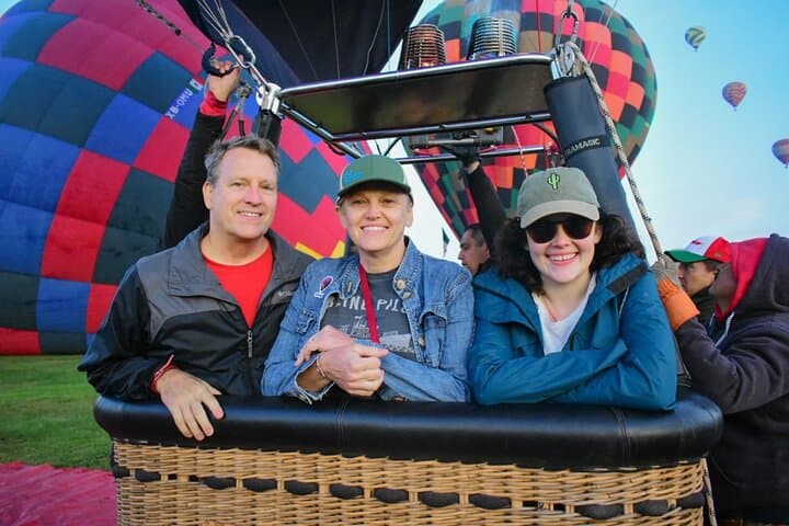 Sunrise Hot Air Balloon Over Teotihuacán with Transport & Breakfast photo 2