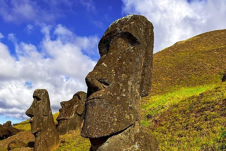 Full-Day Moai Trail Tour — Explore Rapa Nui’s Moai, Volcanic Craters & Coastal Views photo 5