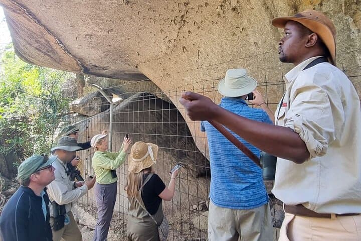 Best of Matobo Day Safari: Rhino Tracking, Rock Art & Rhodes' Grave photo 3