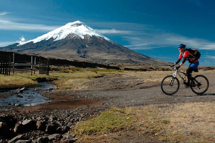 6-Day Biking Expedition Through Ecuador’s Highlands: Quito to Cotopaxi photo 2