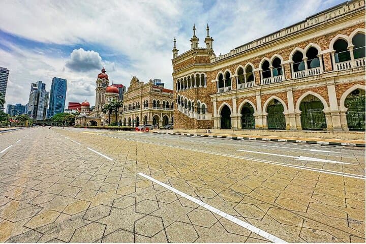 Kuala Lumpur VIP Private Guided Tour: Batu Caves, KL Tower & Cultural Brunch photo 1