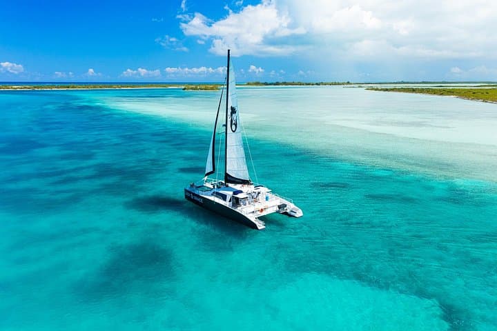 Half-Day Snorkel Sail to Turks & Caicos Barrier Reef on Lady Grace photo 3