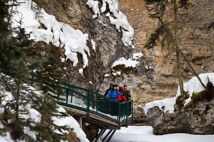 4-Day Winter Rockies Fairmont Experience — Banff, Lake Louise & Icefields Parkway photo 2