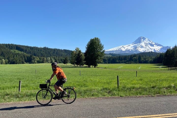 Wyeast Adventure Cycling: Scenic Mountain Rides from Portland to Hood River photo 4