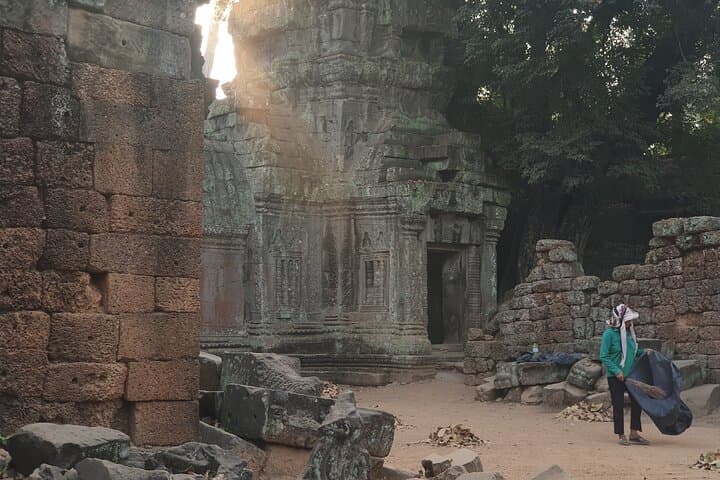 Two-Day Siem Reap Temples & Kulen Mountain Tour — Angkor Wat, Ta Prohm & Tonle Sap photo 3