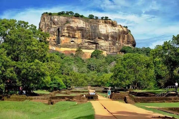 12-Day Sri Lanka: Nature, Culture & Coastal Beauty Itinerary photo 3