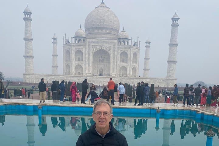Half-Day Taj Mahal Tour with Clay Chai: Historical Walk & Potter Visit photo 3