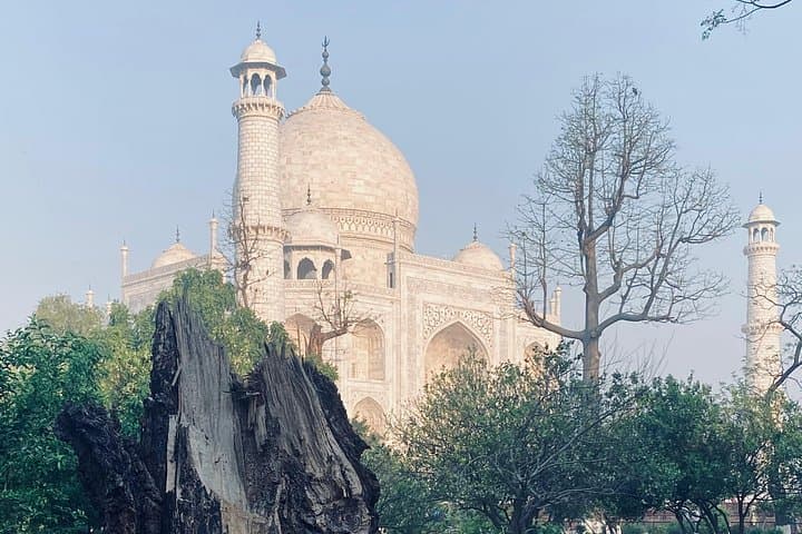 Half-Day Taj Mahal Tour with Clay Chai: Historical Walk & Potter Visit photo 4