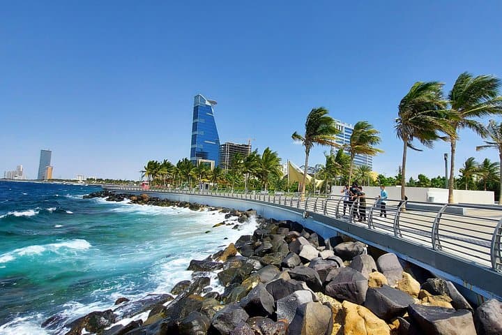 Private Full-Day Shore Tour of Jeddah: Al-Balad, Nasseef House & Corniche photo 1
