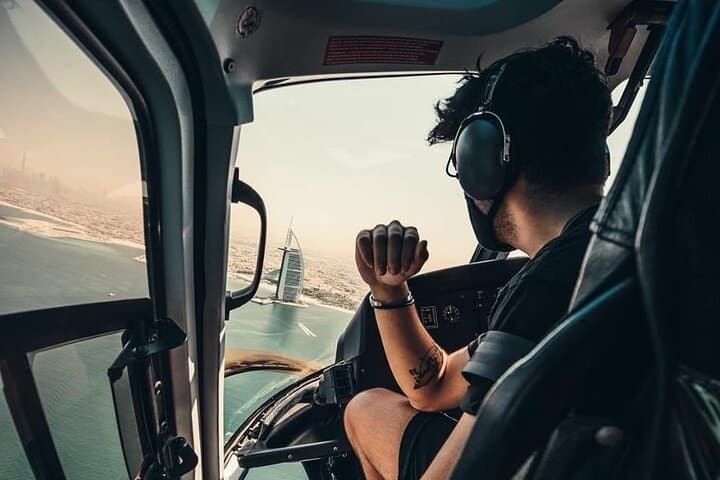 Skyline & Sand: Helicopter Tour Over Dubai’s Icons photo 5