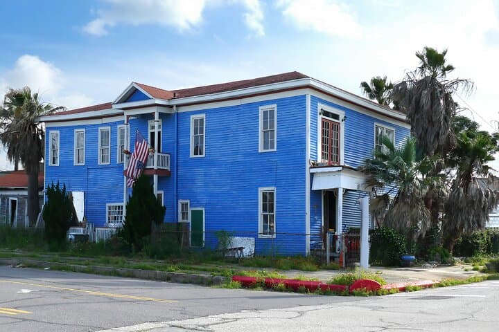 Historic Galveston Red Light District Walking Tour — 90-Minute Mob-Era History photo 4