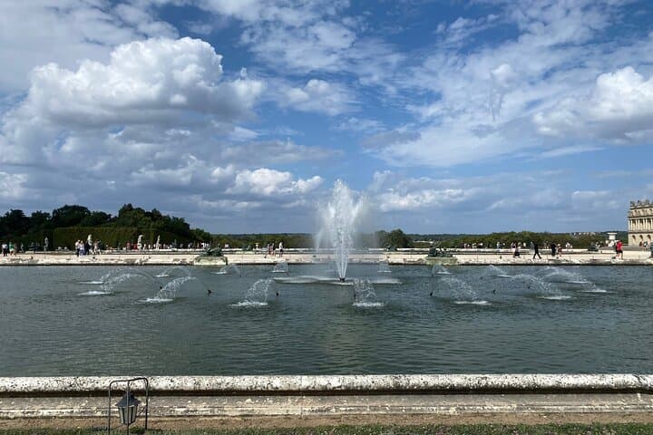 Explore Versailles: Semi-Private Small-Group Palace & Gardens Tour photo 4