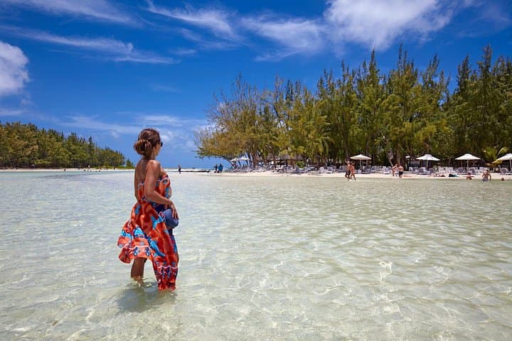 Speedboat to Ile Aux Cerf & Grande Riviere Sud-Est Waterfall — Full-Day All-Inclusive Trip photo 4