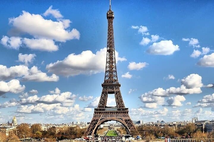 Paris All-Inclusive Day: Louvre, Seine Cruise & Eiffel Tower photo 4