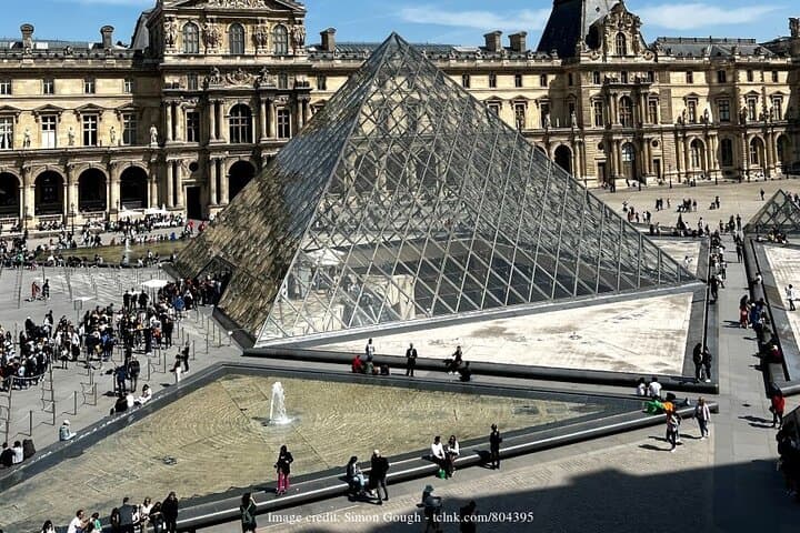 Paris All-Inclusive Day: Louvre, Seine Cruise & Eiffel Tower photo 5