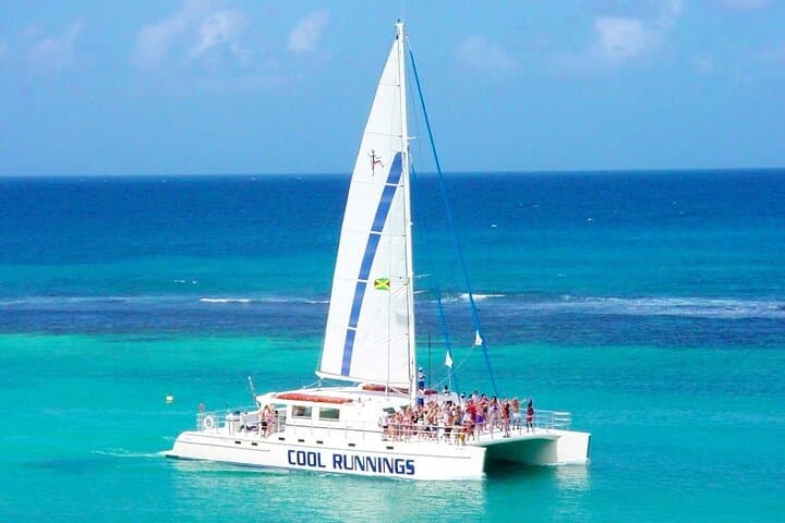 Catamaran to Dunn's River Falls: Snorkel, Sail and Climb from Ocho Rios