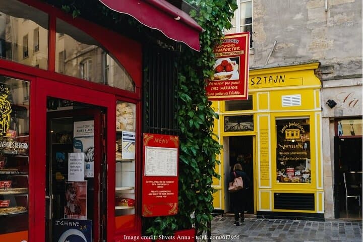 Paris by Night: Private 2‑Hour Walking Tour and Seine Evening Cruise photo 3
