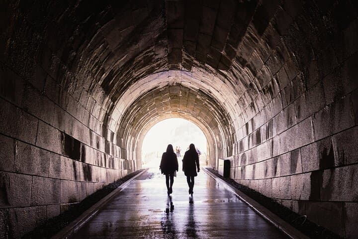 Niagara Underground Tour — Tailrace Tunnel, Power Station & Skylon Tower Experience