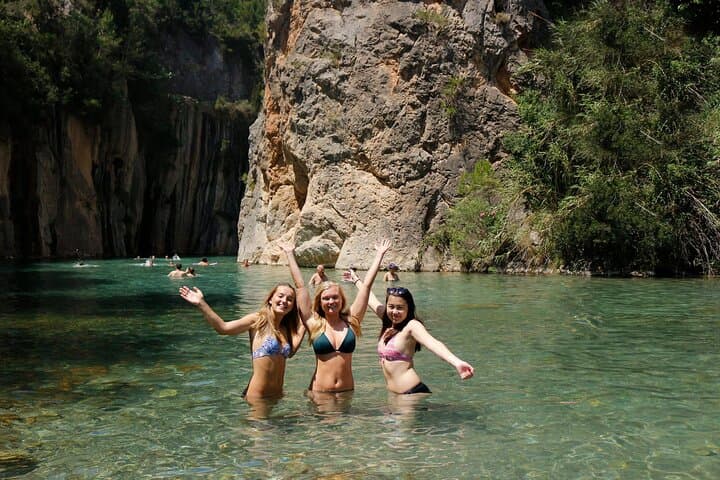 Montanejos Thermal Springs Day Trip from Valencia — Hot River Baths & Practical Guide