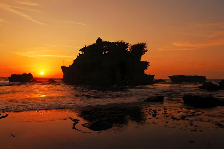 Bali Water Sports and Tanah Lot Sunset Tour - Jet Ski, Parasailing & Temple Visit photo 3