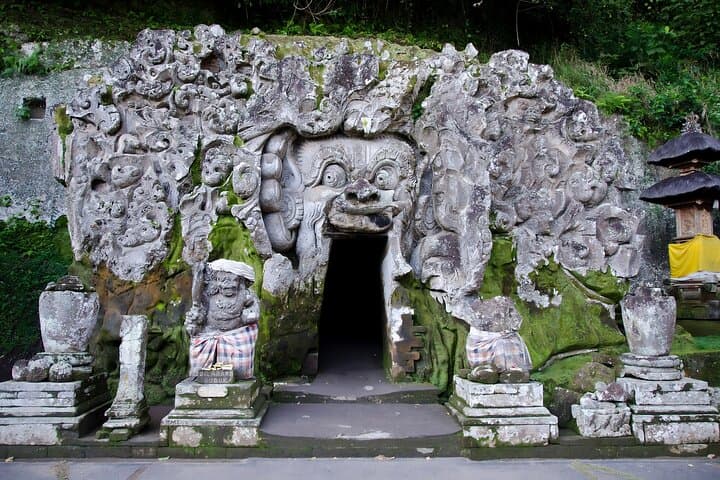 Ubud Full-Day Private Car Charter: Waterfall, Rice Terraces & Monkey Forest photo 4