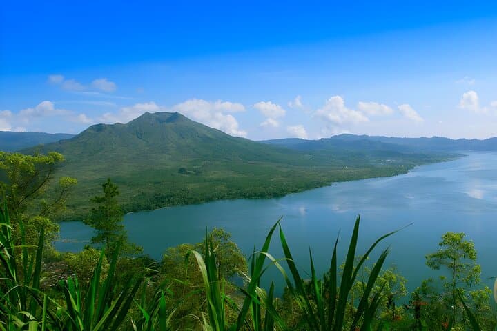 Ubud to Kintamani: Full-Day Volcano & Culture Car Charter (Tegalalang, Monkey Forest) photo 1