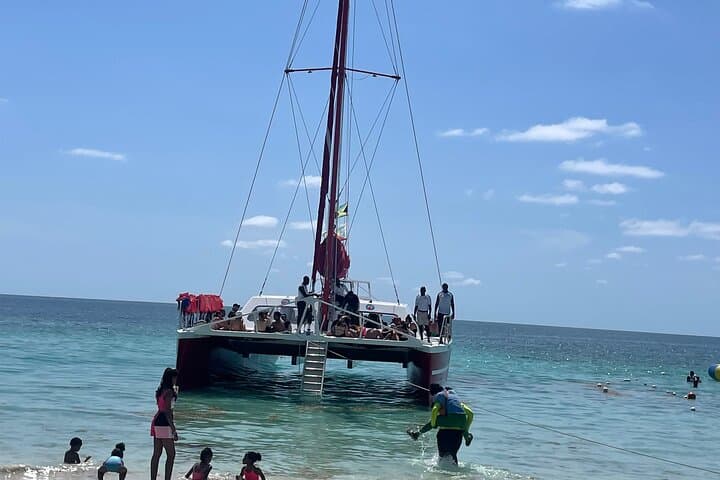 Catamaran to Dunn's River Falls: Snorkel, Sail and Climb from Ocho Rios photo 5