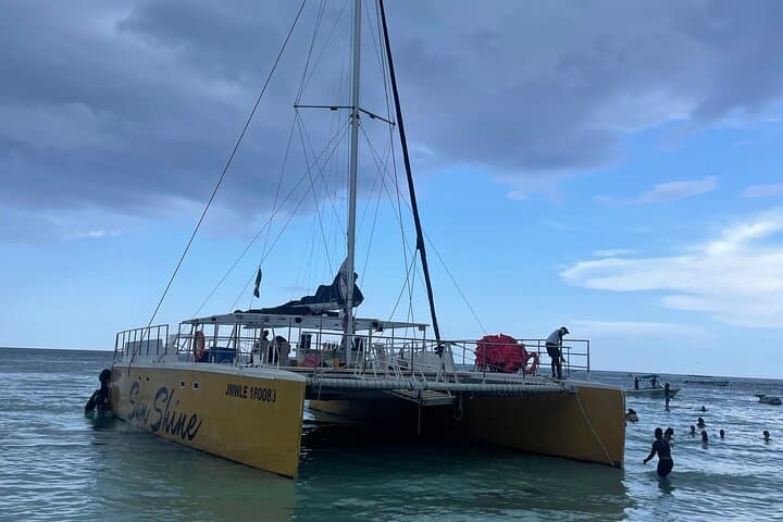Catamaran to Dunn's River Falls: Snorkel, Sail and Climb from Ocho Rios photo 6