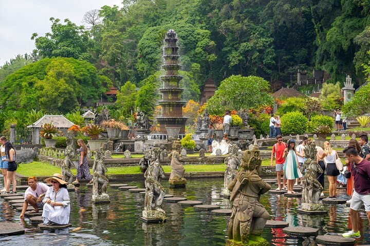 Blue Lagoon Snorkeling & Gates of Heaven Day Tour — Padangbai, Lempuyang & Tirta Gangga photo 6