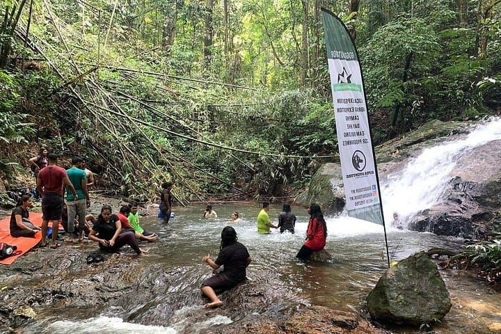 Off-Road Rainforest Expedition in Batang Kali: 10km 4x4 Adventure & Riverside Swim photo 6