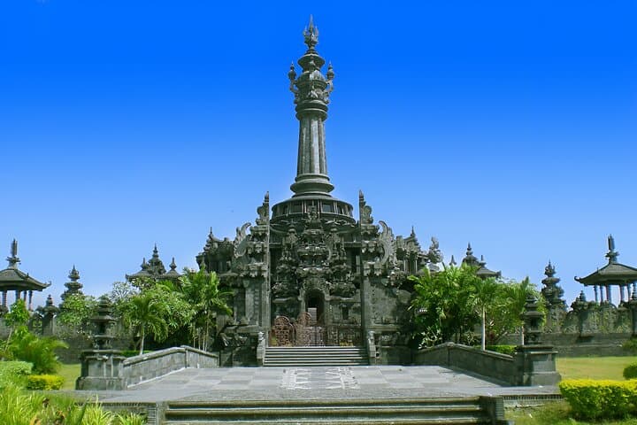 Denpasar to Ubud: Full-Day Tour of Monkeys, Rice Terraces & Tegenungan Waterfall