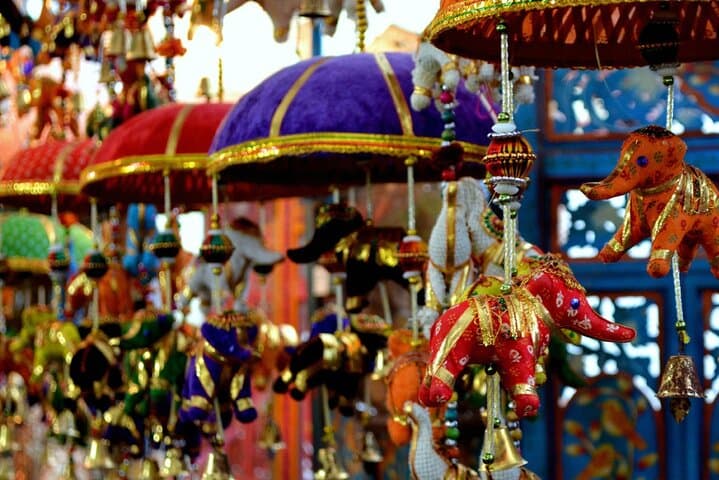 Insider Guide: Private Delhi Shopping Tour — Chandni Chowk to Dilli Haat photo 2
