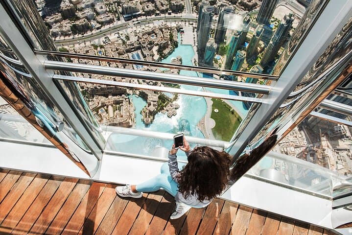 Burj Khalifa & Dubai Frame: Sky-High Views and Urban Contrast Tour photo 3