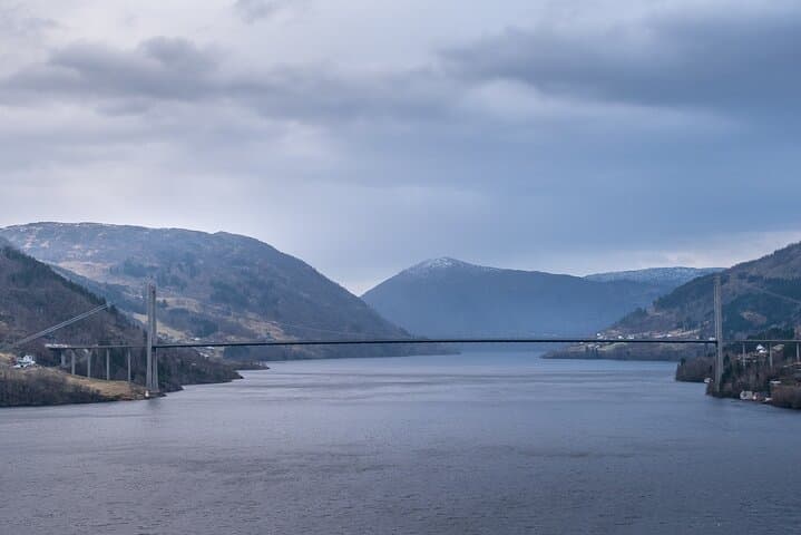 Private Full-Day Hardangerfjord & Waterfalls Tour from Bergen