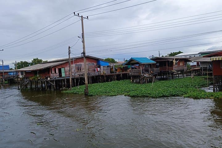 Canals of Bangkok: Private Klong Cruise & Local Life Tour photo 2