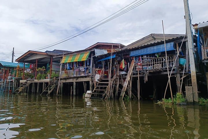 Canals of Bangkok: Private Klong Cruise & Local Life Tour photo 3