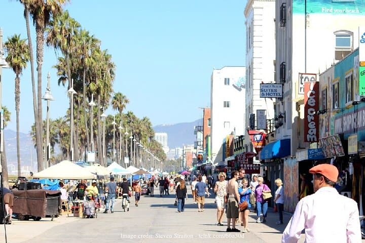 Venice Beach Private Walking Tour — 2-Hour Neighborhood Highlights photo 3