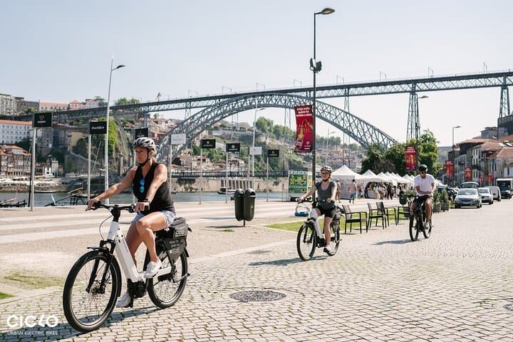 Porto in 3 Hours: Electric Bike Highlights Along the Douro