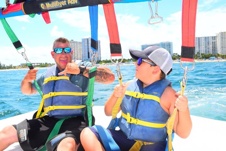 Parasail Over Fort Lauderdale: 800ft Atlantic Flights with Dolphin and Turtle Views photo 3