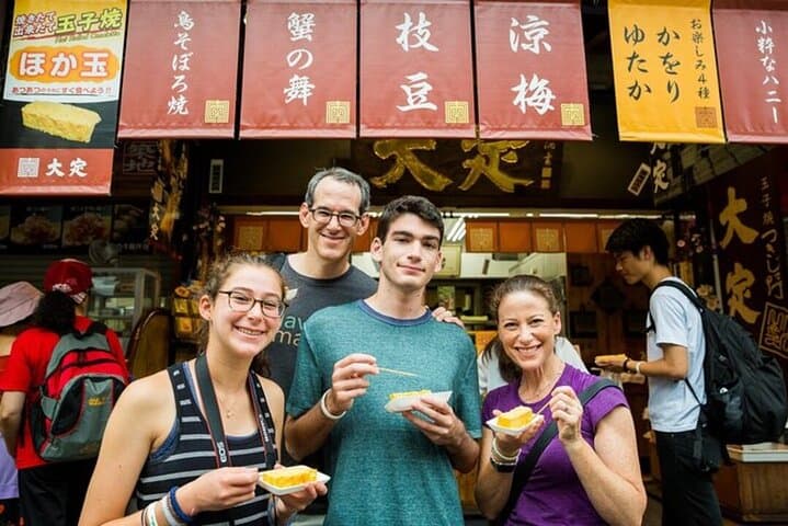 Private Tsukiji Walking Food Tour: 3-Hour Culinary Exploration in Tokyo photo 6