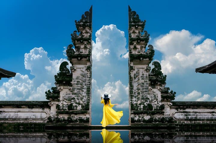 East Bali Full-Day: Gate of Heaven, Tirta Gangga, Taman Ujung & Virgin Beach