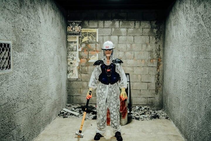 Smash Therapy in Dubai: Private Smash Room Experience with Transfer photo 2