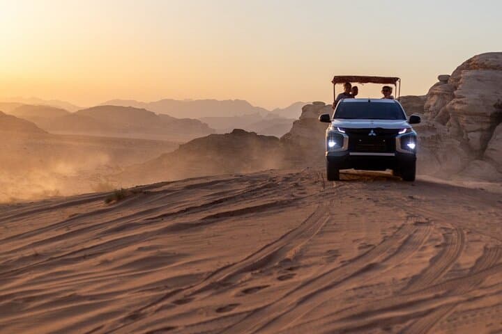 Wadi Rum Full-Day Jeep Tour and Night Under the Stars photo 4