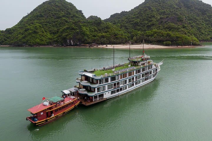 Gen Z Cruise: 2-Day Active Party & Kayak Adventure in Ha Long Bay photo 1